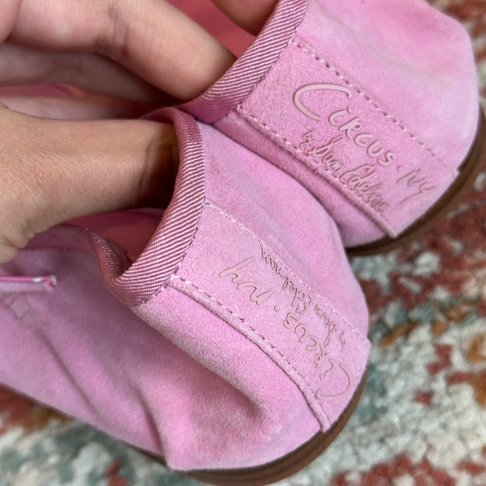 Circus NY by Sam Edelman Zuri Suede Cross Over Bow Ballerina Pink Flats - Picture 6 of 8